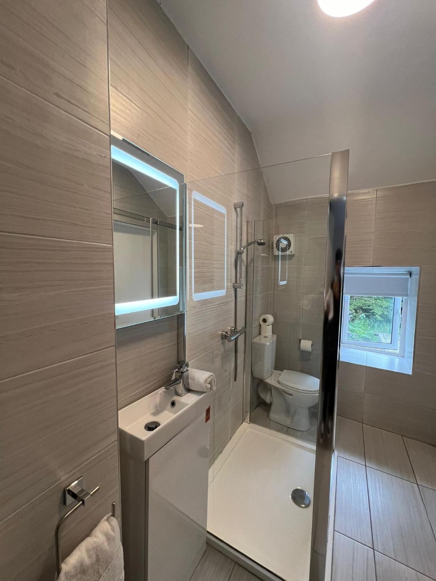Апартаменти 6 Eyre Square Lane Голвей Екстер'єр фото